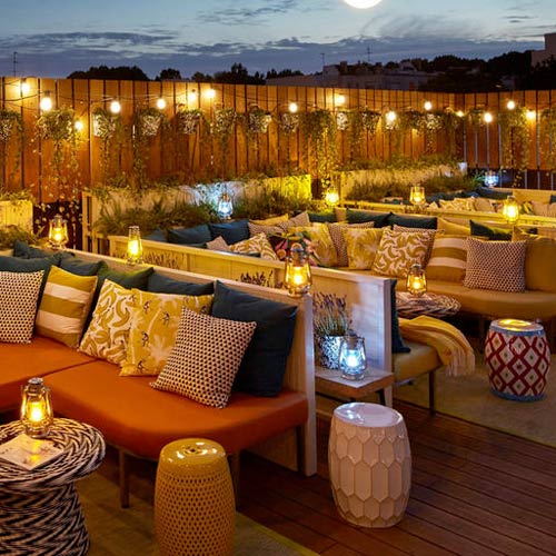 Organisez une soirée entreprise sur un rooftop avec une vue sur tout Paris